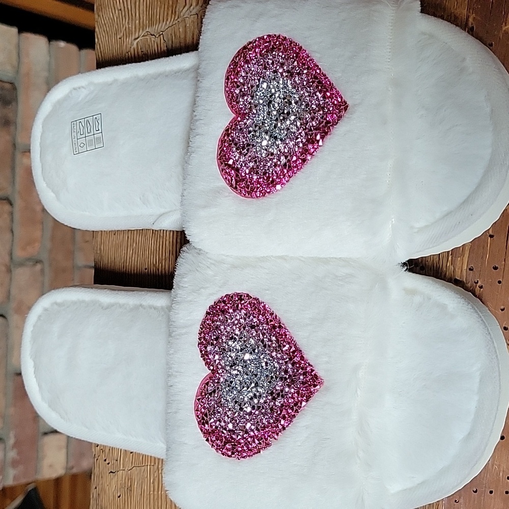 SPARKLE HEART HOUSE SLIDES